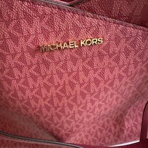 Michael Kors Jet Set Large Chain Shoulder Tote